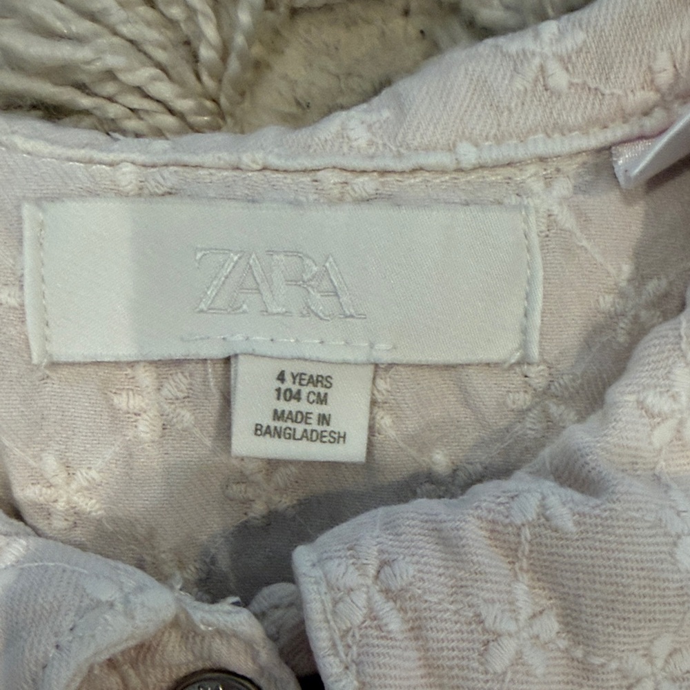 Soft Cream Sleeveless Quilted Kids Dress with Peter Pan Collar - Picture 2 of 3